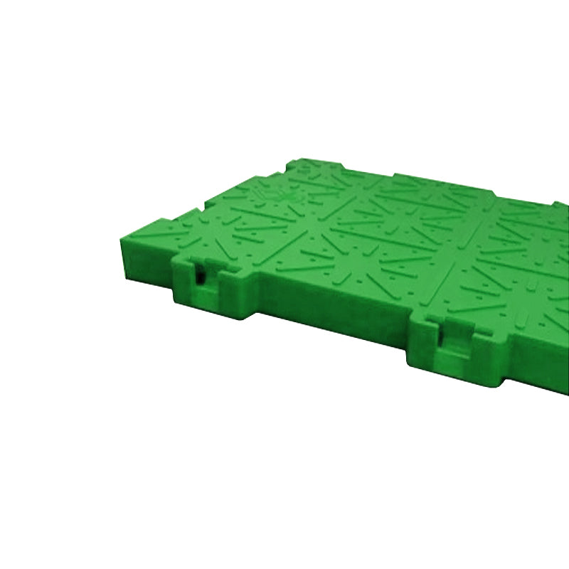 Green interlocking ground protection tile with textured non-slip surface