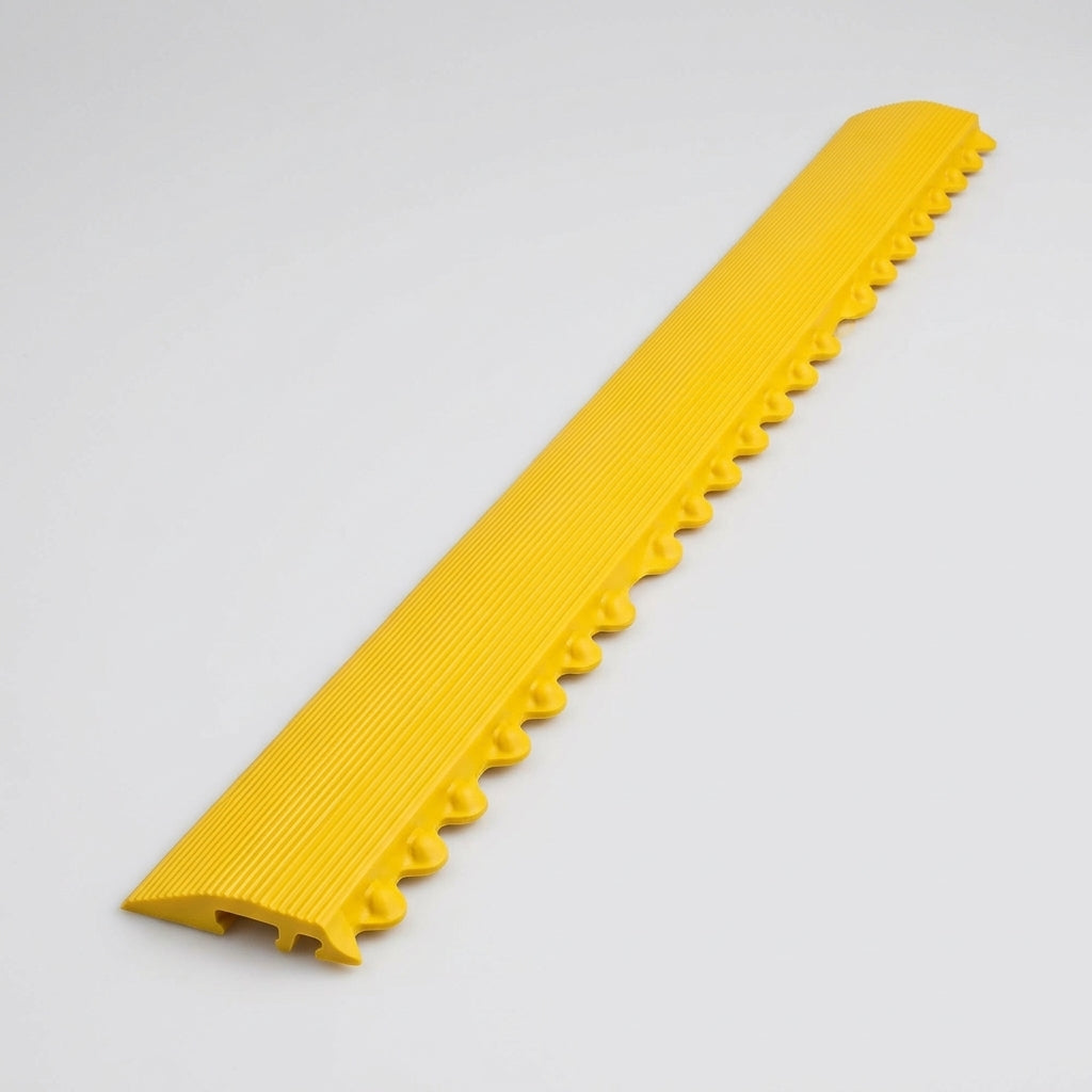 Bevelled Nitrile Ramp Edge for Anti-Fatigue Mats (view 2)