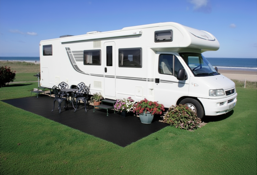 Event Flooring Mat – PPCP Plastic, Non-Slip, Heavy Duty