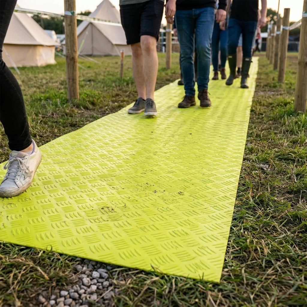 PVC Walkway Matting with Diamond Pattern Surface Lightweight