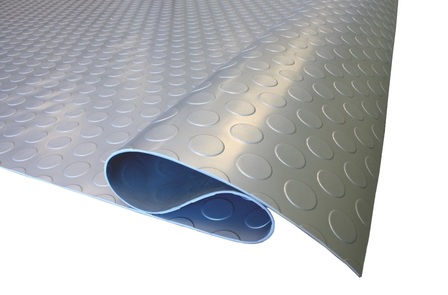 Studded Flooring Oil-Resistant Rubber Mats for Heavy-Duty Applications Linear Metre