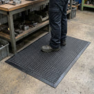 Anti-Fatigue Mat with Bubble Surface for Dry Workstations