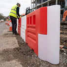 Rear Stop End for Water-Filled Traffic Barrier Systems