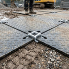 4-Way Fast-Connect Metal Joiner for Ground Mats