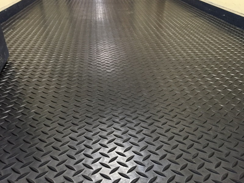 Non Slip Diamond Tread Safety Flooring Heavy Duty