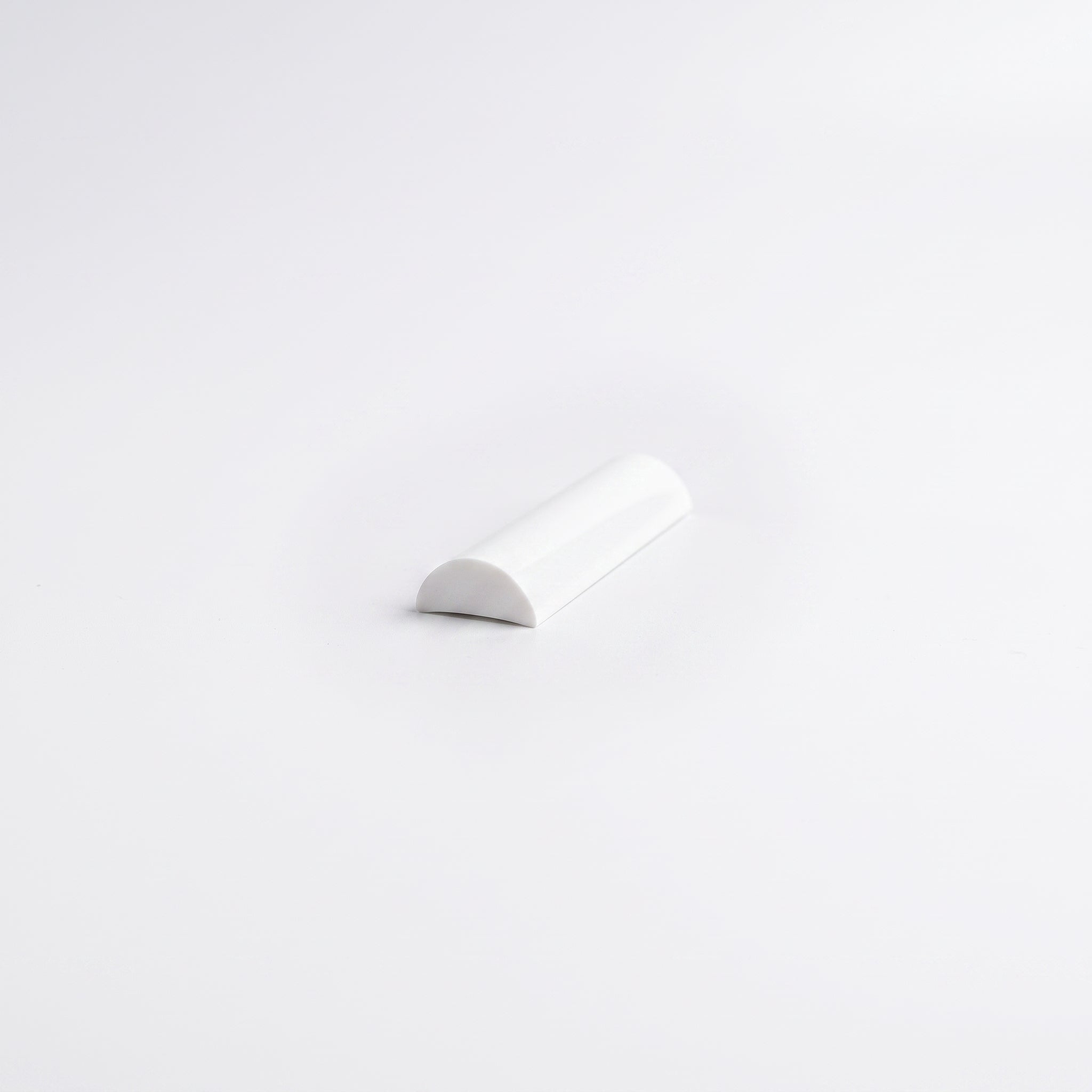 White SEAL055W threshold seal cut piece - solid half-round acrylic strip 10mm wide x 5mm tall