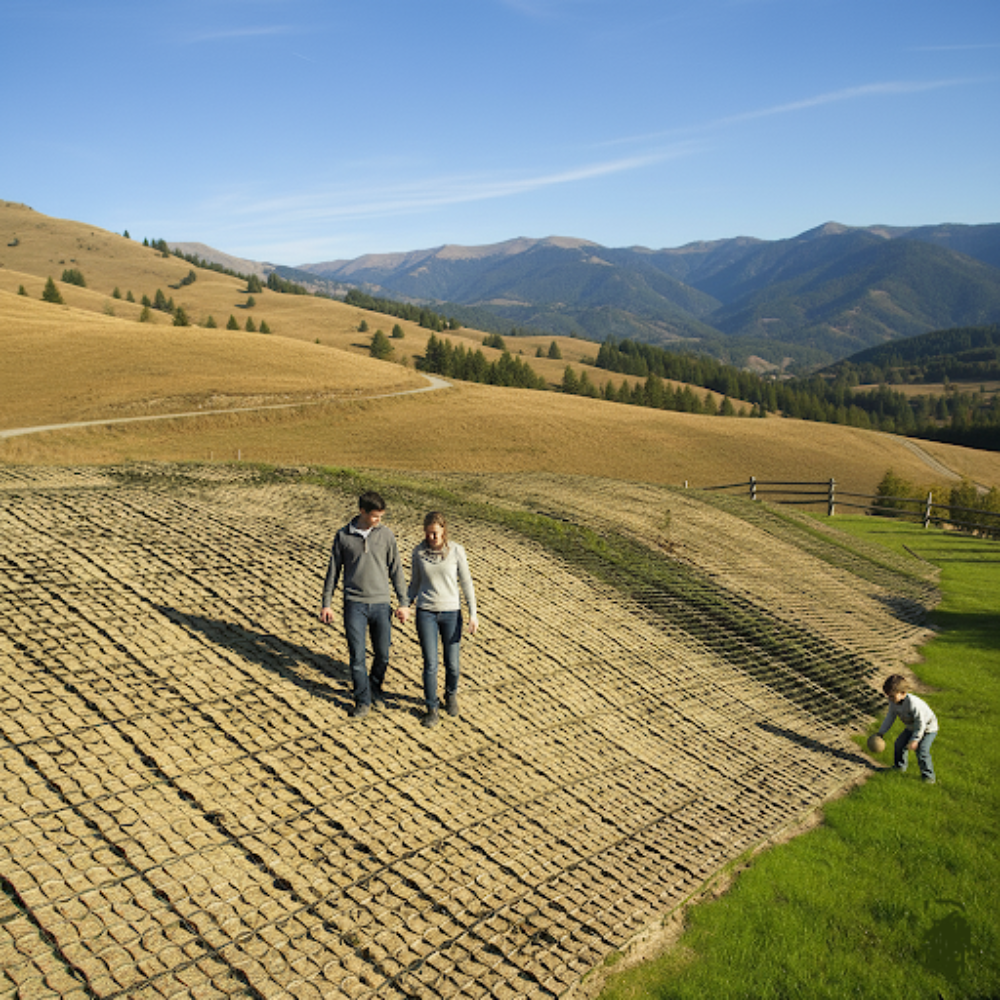 Ground Reinforcement Grid – Recycled Plastic, 330mm x 330mm