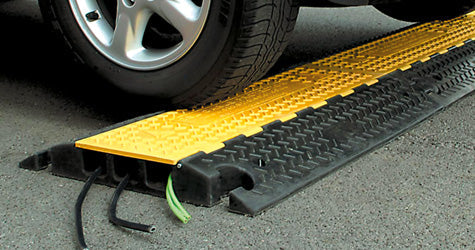 HD2 Black/Yellow - 1M  ( 2 x 25mm x 30mm holes )